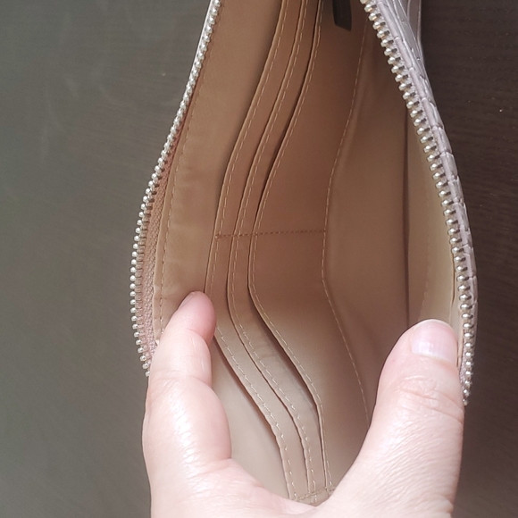 Guess Clutch Bag - Picture 5 of 5